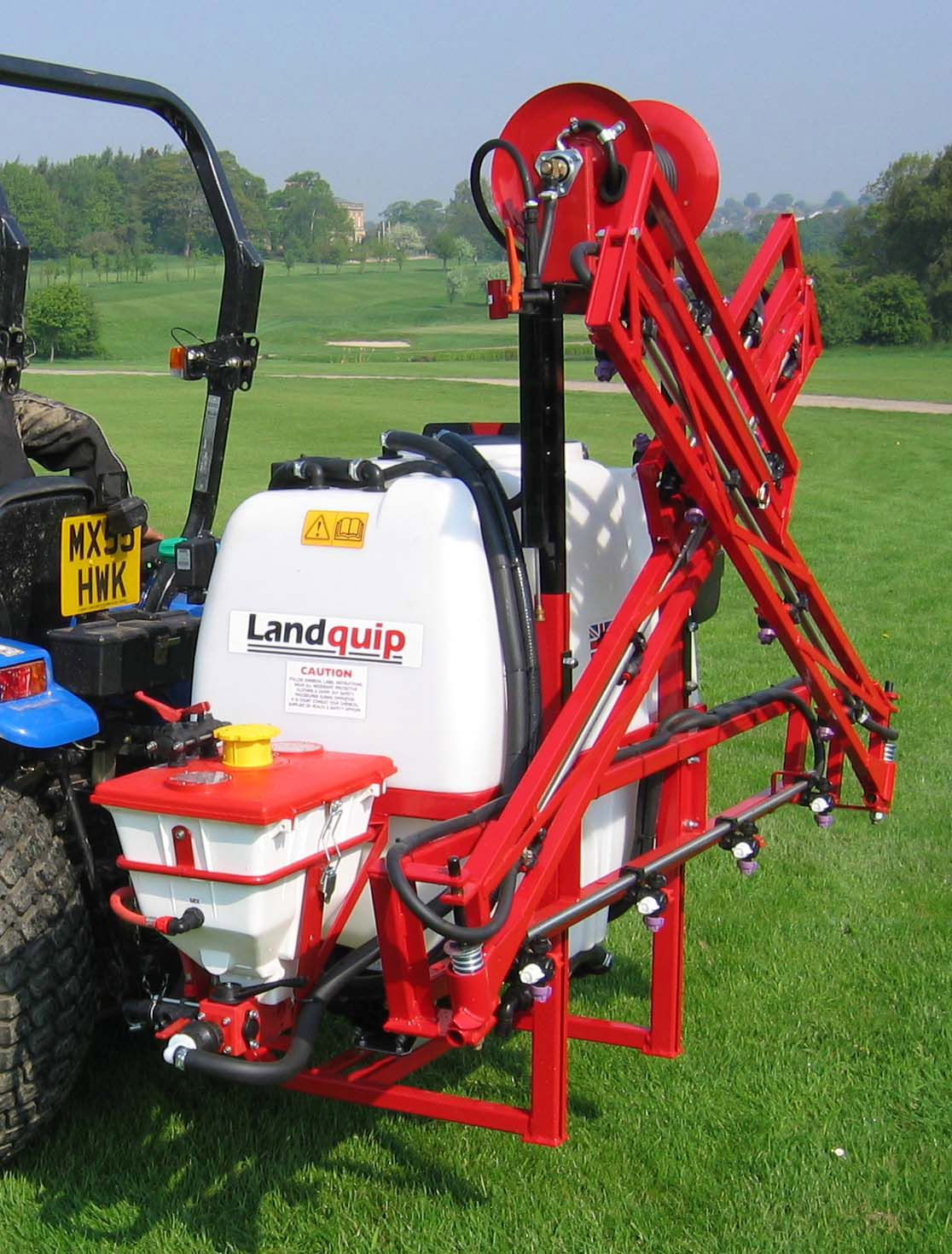 04 Amenity Mounted 400 ltr 8m elec controls & hosereel