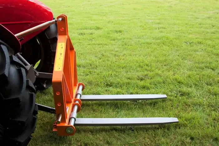 Pallet Forks D700 700kg Capacity - Terry Harrison Machinery