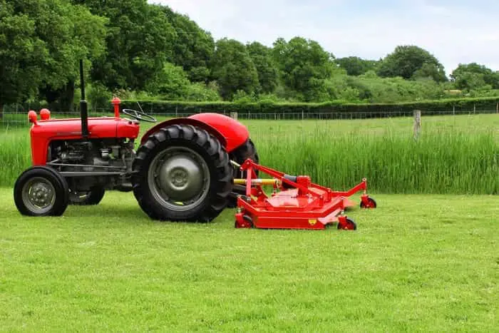 EA215-Agrint-finishing-mower-Massey-Ferguson-edit-3-scaled