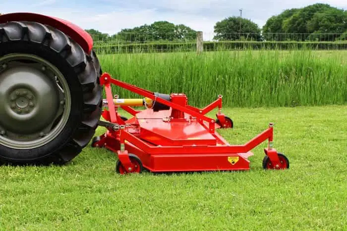 EA215-Agrint-finishing-mower-Massey-Ferguson-edit-4-scaled
