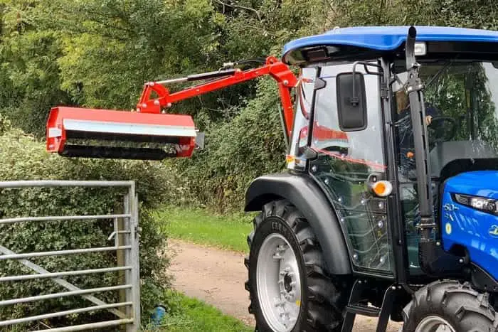 WAM100-Winton-hedge-cutter-Solis-edit1