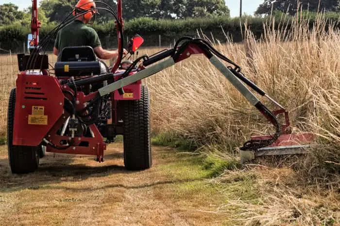 WAM60-Winton-hedge-cutter-Foton-edit2.1-scaled